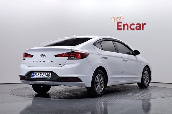 Hyundai AVANTE 1.6 Smart — пробег 126 576 км — фото 2 из 5