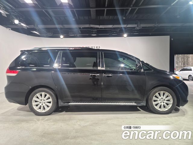 Toyota Sienna из Кореи Encar