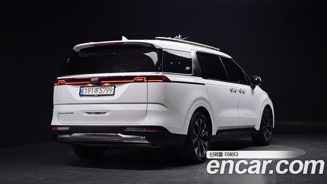 Kia Carnival 9-Seater Signature — пробег 249 413 км — фото 2 из 5