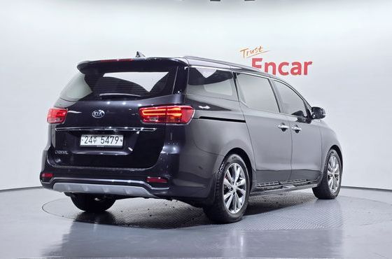 Kia Carnival Gasoline 9-Seater Noblesse Special — пробег 81 619 км — фото 2 из 5