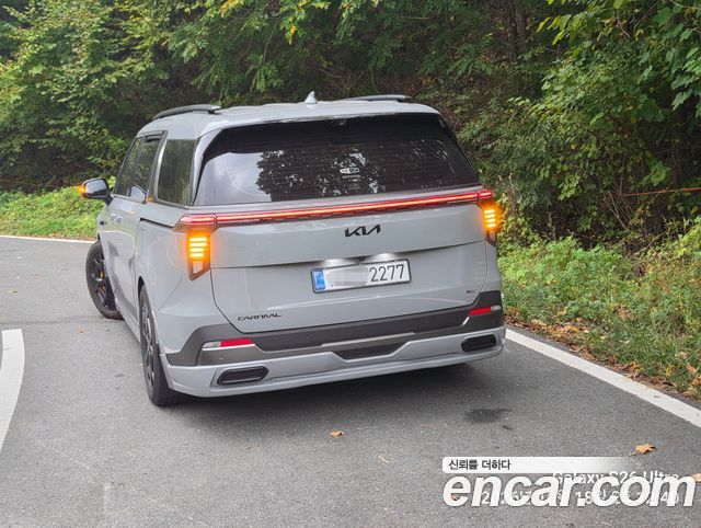 Kia Carnival из Кореи Encar