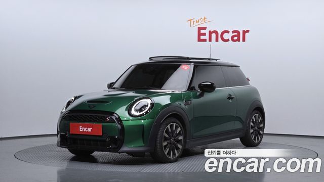 Mini Cooper Classic Third Generation — пробег 16 176 км — фото 1 из 5