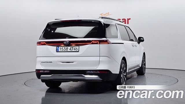 Kia Carnival из Кореи Encar