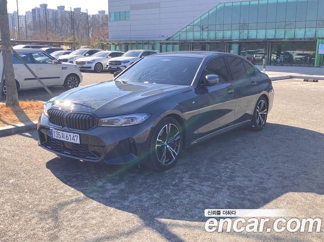BMW 3-Series 320i M Sport — пробег 22 800 км — фото 2 из 5