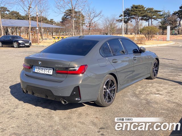 BMW 3-Series 320i M Sport — пробег 22 800 км — фото 3 из 5