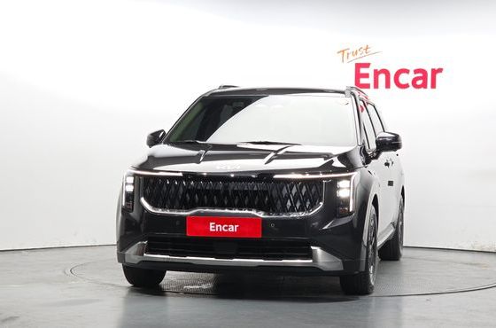 Kia Carnival 9-Seater Signature — пробег 16 130 км — фото 3 из 5