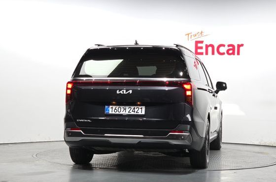Kia Carnival 9-Seater Signature — пробег 16 130 км — фото 4 из 5