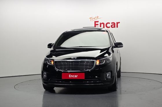 Kia Carnival 11-seater Luxury — пробег 94 658 км — фото 3 из 5
