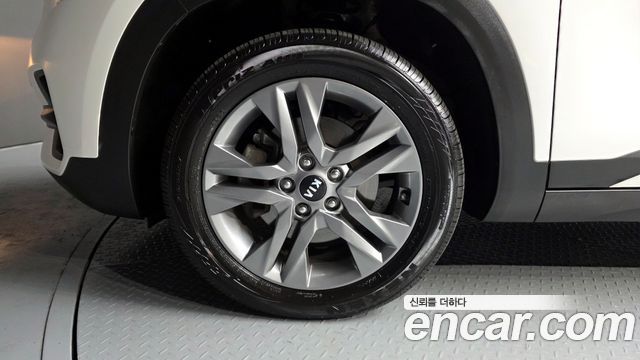 Kia Seltos из Кореи Encar