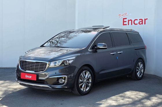 Kia Carnival Gasoline 7-seater Limousine President — пробег 92 333 км — фото 1 из 5
