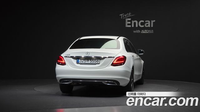 Mercedes-Benz C-Class из Кореи Encar