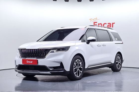 Kia Carnival 9-Seater Noblesse — пробег 44 753 км — фото 1 из 5