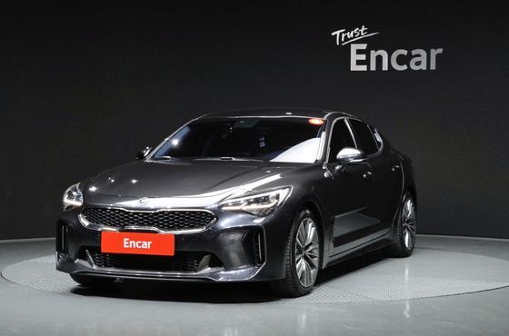 Kia Stinger 2.0 Turbo AWD Platinum — пробег 120 969 км — фото 1 из 5