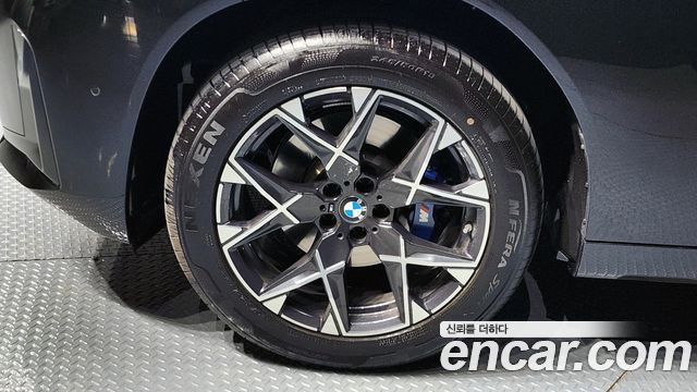 BMW X3 xDrive 20 M Sport — пробег 4 060 км — фото 5 из 5