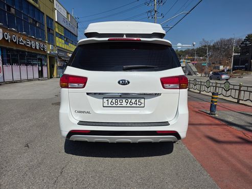 Kia Carnival 9-seater Prestige — пробег 113 419 км — фото 4 из 5