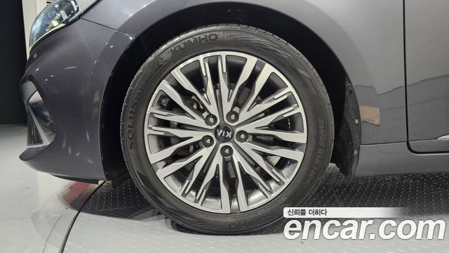 Kia K7 из Кореи Encar