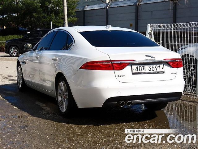 Jaguar XF 20d Portfolio — пробег 95 518 км — фото 3 из 5