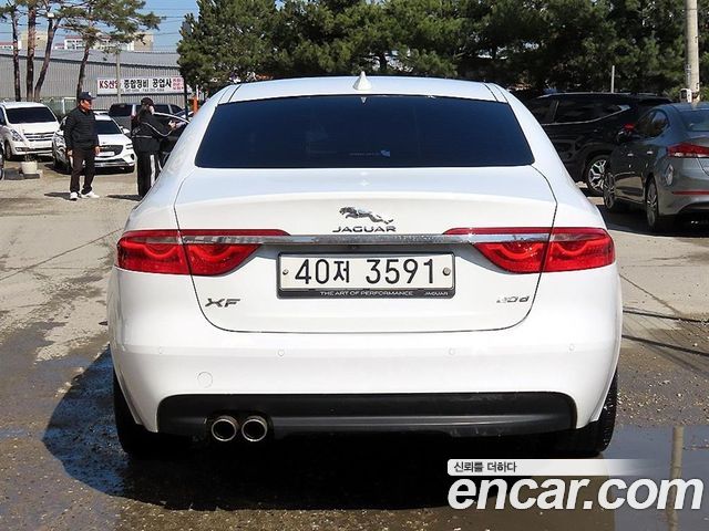Jaguar XF 20d Portfolio — пробег 95 518 км — фото 4 из 5