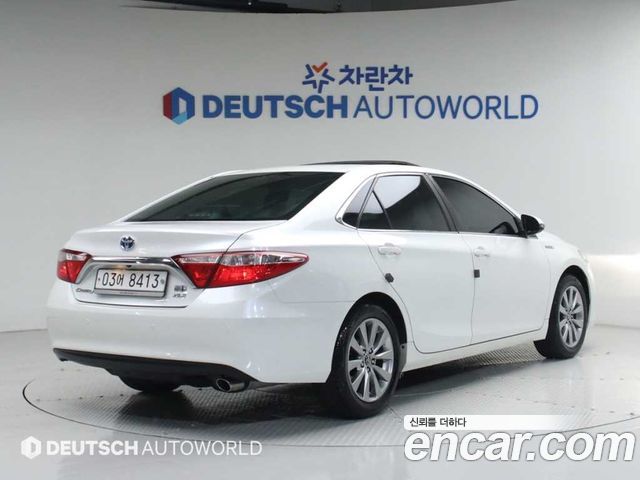 Toyota Camry 2.5 XLE Hybrid — пробег 99 295 км — фото 2 из 5