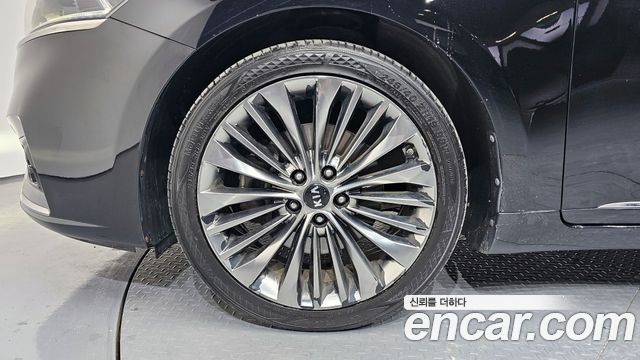 Kia K7 из Кореи Encar