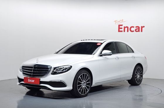 Mercedes-Benz E-Class E220d 4MATIC Exclusive — пробег 47 460 км — фото 1 из 5