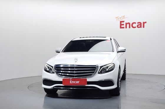 Mercedes-Benz E-Class E220d 4MATIC Exclusive — пробег 47 460 км — фото 3 из 5