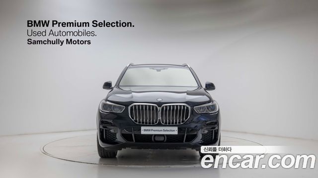 BMW X5 xDrive 40i M Sport — пробег 68 590 км — фото 2 из 5