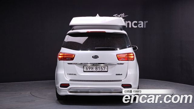 Kia Carnival из Кореи Encar