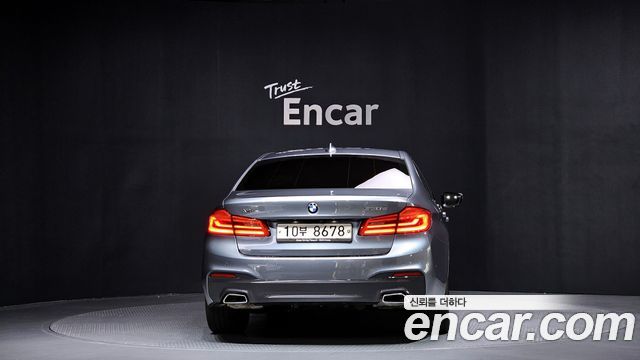 BMW 5-Series 520d xDrive M Sport Package — пробег 99 493 км — фото 4 из 5