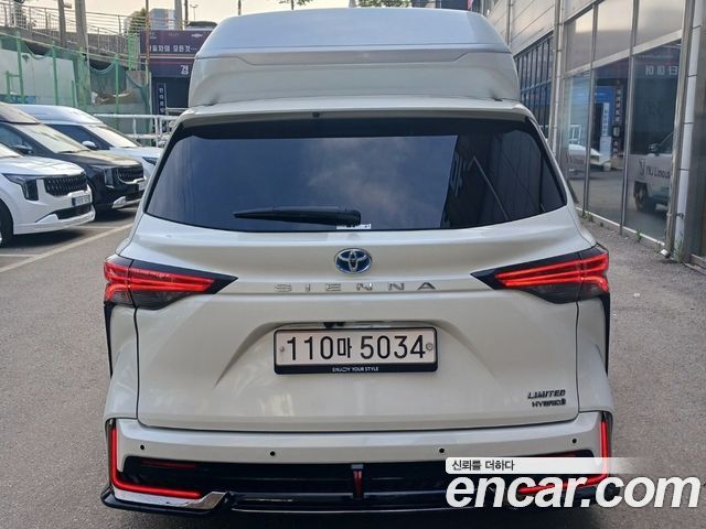 Toyota Sienna 2.5 Hybrid 2WD — пробег 70 000 км — фото 5 из 5