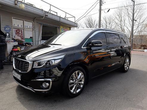 Kia Carnival 9-seater Noblesse — пробег 185 169 км — фото 2 из 5