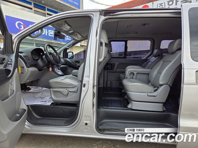 Hyundai Starex 4WD 12-Seater Wagon Smart — пробег 154 974 км — фото 5 из 5