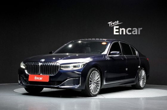 BMW 7-Series 730d xDrive Design Pure Excellence — пробег 104 596 км — фото 1 из 5