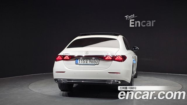 Mercedes-Benz E-Class из Кореи Encar