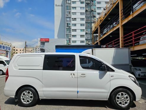Hyundai Starex 5-Seater VAN CVX Luxury — пробег 263 924 км — фото 3 из 5