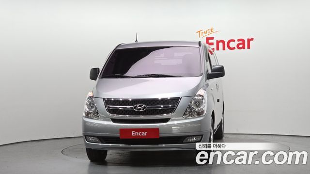 Hyundai Starex 3-Seater VAN CVX Luxury — пробег 185 543 км — фото 3 из 5
