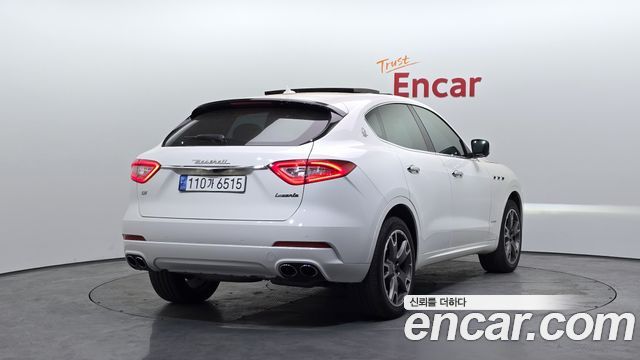 Maserati Levante из Кореи Encar