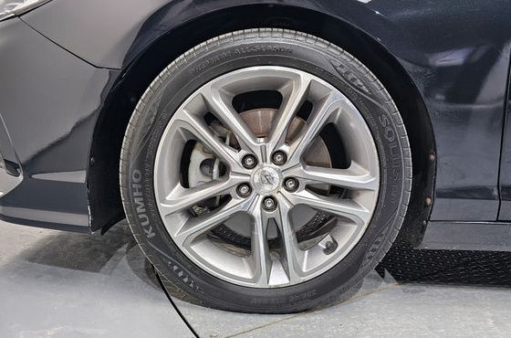 Hyundai Sonata 2.0 Premium Special — пробег 179 464 км — фото 5 из 5