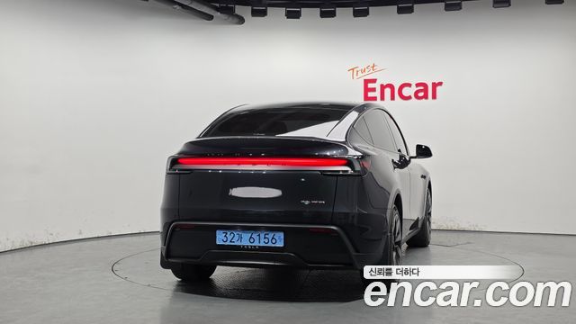 Tesla Model Y Long Range AWD — пробег 22 814 км — фото 4 из 5
