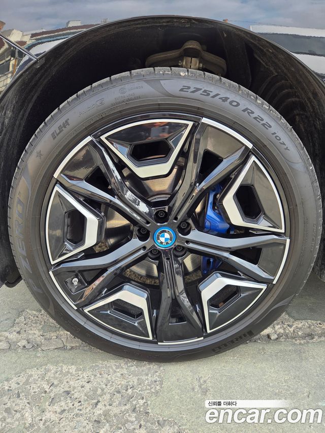 BMW iX из Кореи Encar