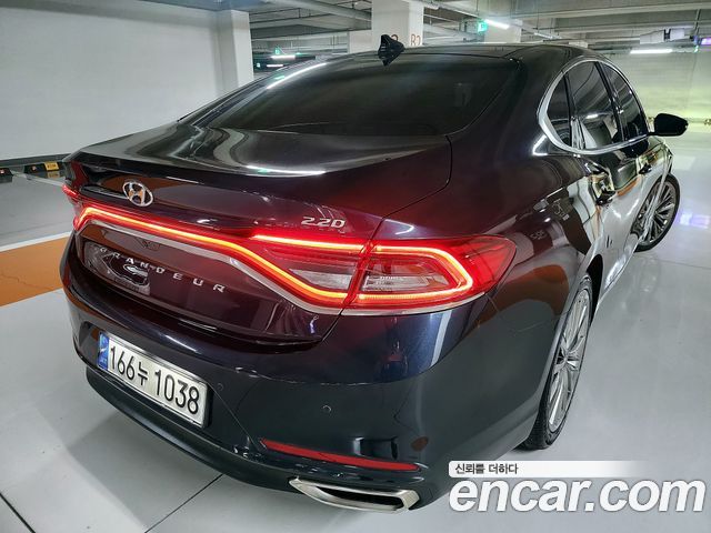 Hyundai Grandeur 2.2 Diesel Premium Special — пробег 127 152 км — фото 5 из 5