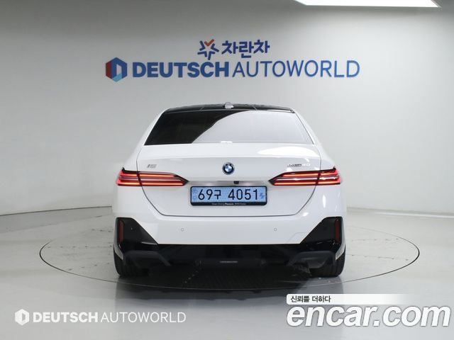 BMW i5 из Кореи Encar