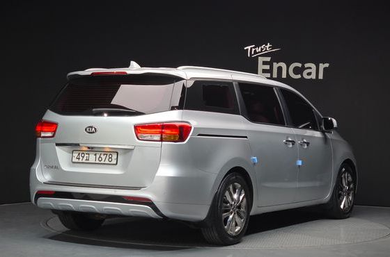 Kia Carnival 9-seater Prestige — пробег 171 934 км — фото 2 из 5
