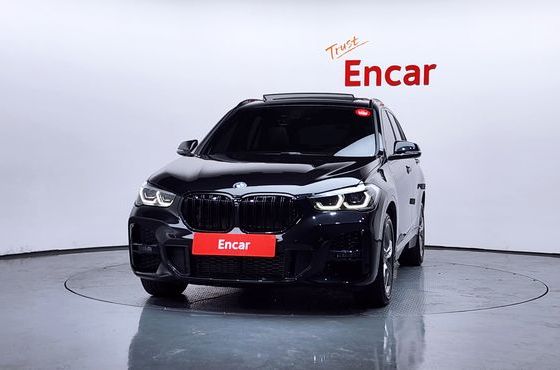 BMW X1 xDrive 20i M Sport — пробег 27 198 км — фото 3 из 5