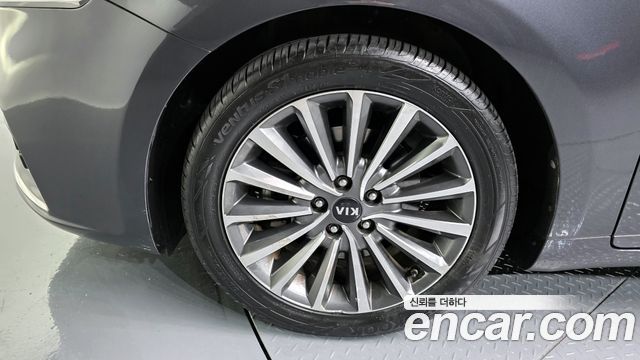 Kia K7 из Кореи Encar