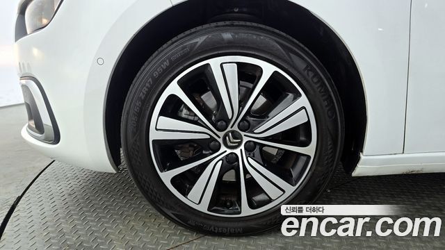 Citroen-DS C4 SpaceTourer из Кореи Encar