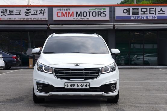 Kia Carnival 9-seater Prestige — пробег 172 000 км — фото 3 из 5