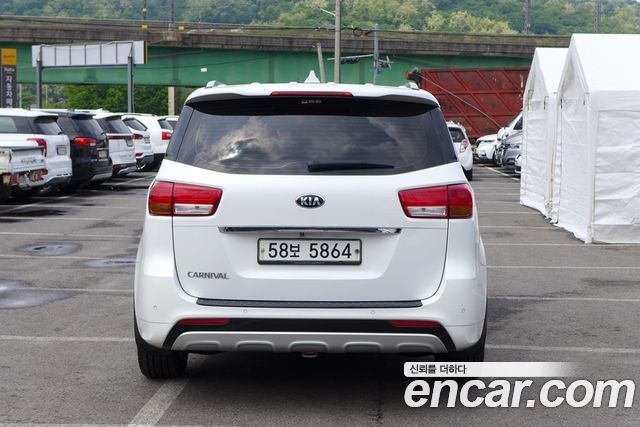 Kia Carnival из Кореи Encar