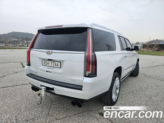 Cadillac Escalade 6.2 ESV 4th — пробег 72 000 км — фото 4 из 5