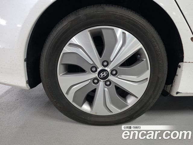 Hyundai Sonata 2.0 Modern — пробег 80 000 км — фото 5 из 5